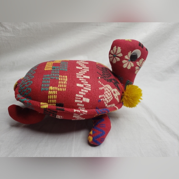 Vintage Campaya Artisan Fabric Stuffed Turtle 9 x 5.5 Inches and Keychain - Picture 4 of 6